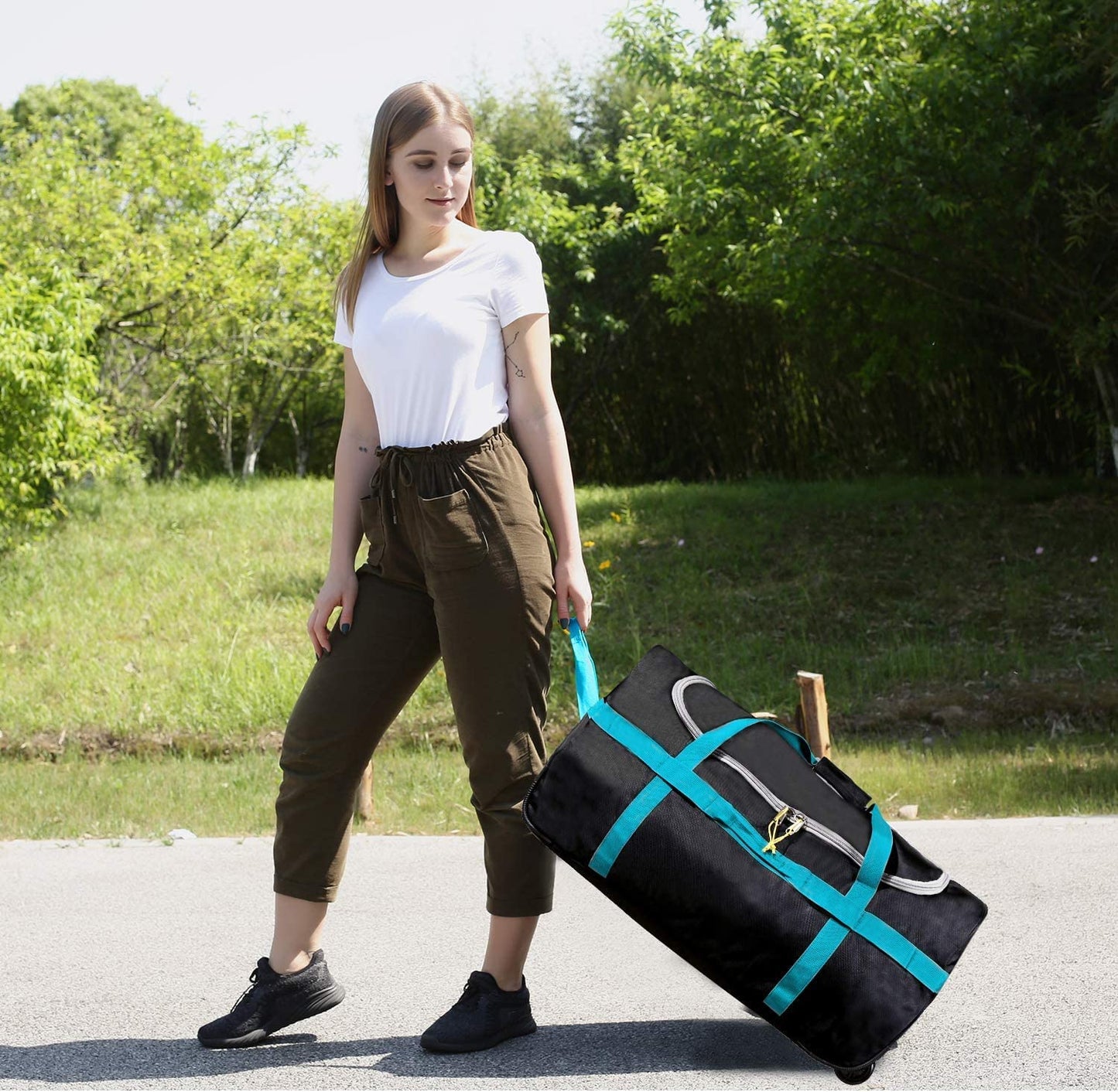 CampMax 85L Faltbare Reisetasche mit Rollen – Große Trolley Sporttasche für Reise & Camping, Schwarz/Blau
